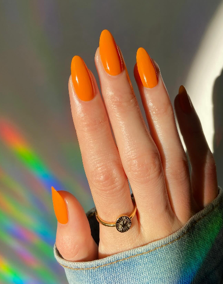 Dreamy Sunset Nails